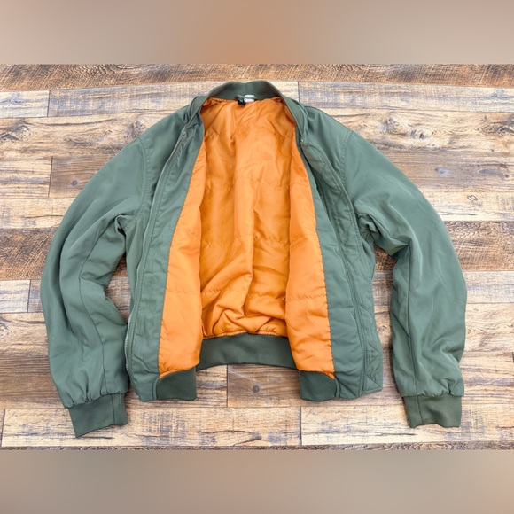 H&M Divided Insulated Bomber Jacket Men's EUR Size Medium, Military Olive Green - Picture 5 of 10